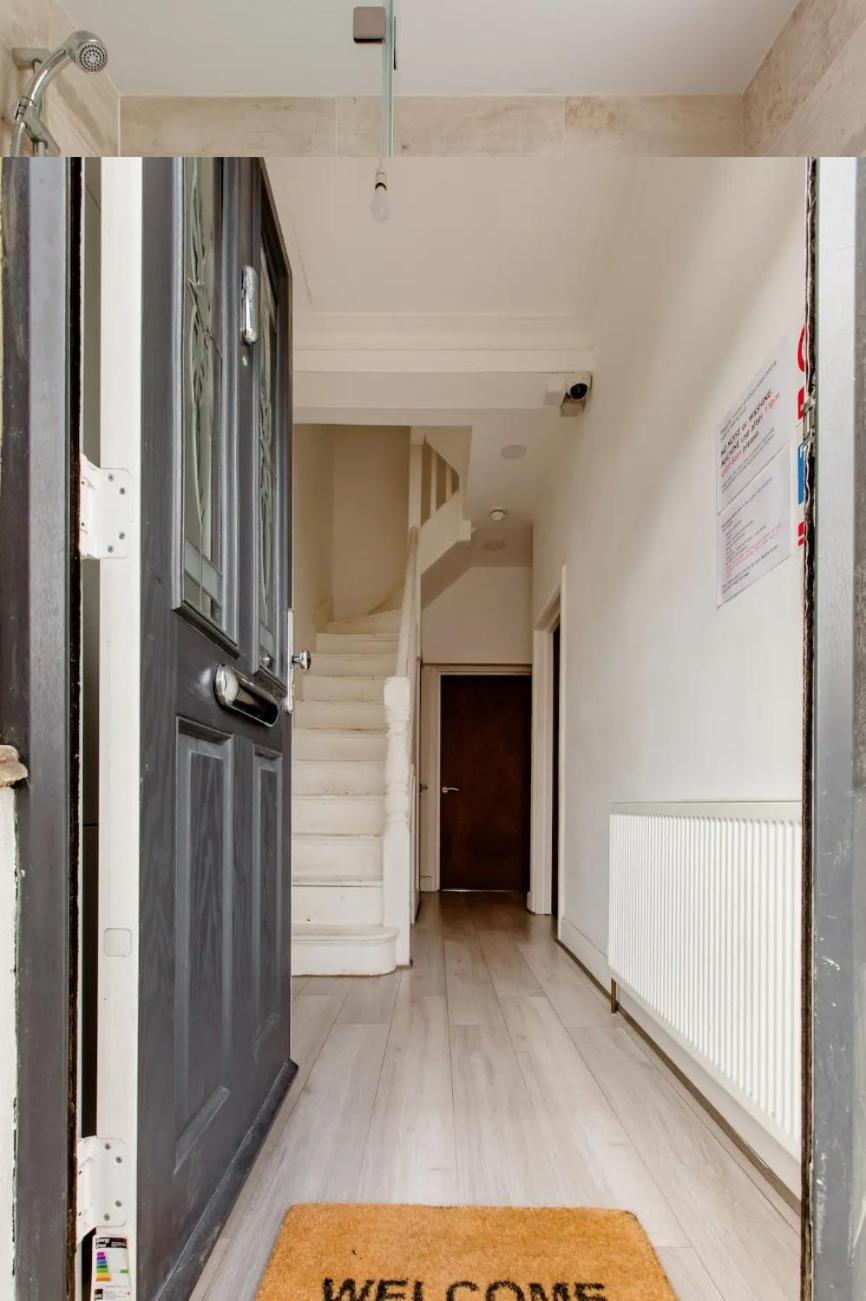 Double Room Edmonton Green, London N9 外观 照片
