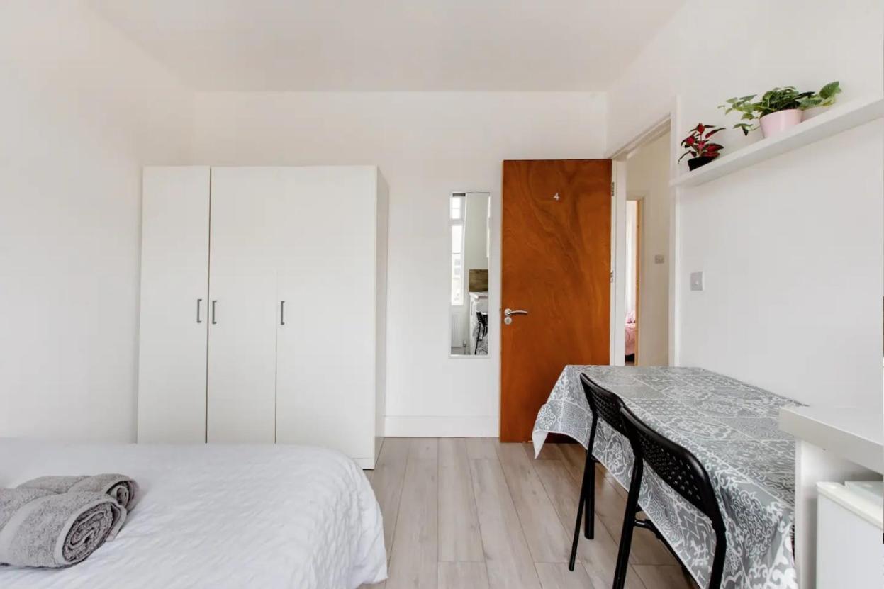 Double Room Edmonton Green, London N9 外观 照片